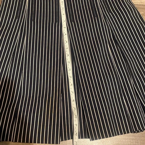 Carlisle Vintage A Line pleated skirt - Picture 5 of 8